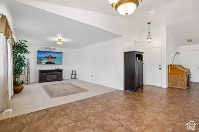 2224 N 3000 W, Clinton, UT 84015 - Photo 5