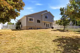 2041 N 750 W, Clinton, UT 84015 - Photo 29