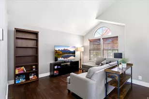 2041 N 750 W, Clinton, UT 84015 - Photo 5