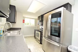 139 S 300 W, Kaysville, UT 84037 - Photo 5