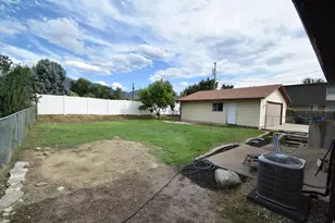 139 S 300 W, Kaysville, UT 84037 - Photo 21