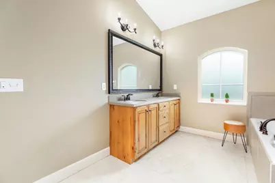 914 N 940 W, Orem, UT 84057 - Photo 7