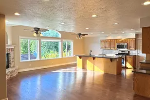 1959 N 150 E, Centerville, UT 84014 - Photo 13