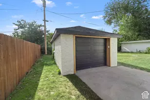 731 N Pearl Harbor St W, Salt Lake City, UT 84116 - Photo 31