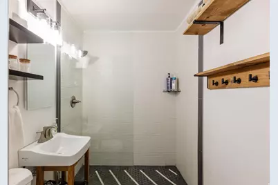 130 N 100 E, Logan, UT 84321 - Photo 15