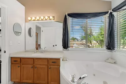 5698 S Trowbridge Way W, Salt Lake City, UT 84118 - Photo 21