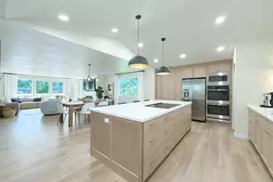 9652 S 2720 E, Sandy, UT 84092 - Photo 5