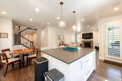 2274 E 4160 S, Holladay, UT 84124 - Photo 5
