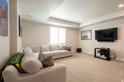 2274 E 4160 S, Holladay, UT 84124 - Photo 15