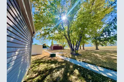 5934 S Cougar Ln W, Kearns, UT 84118 - Photo 25