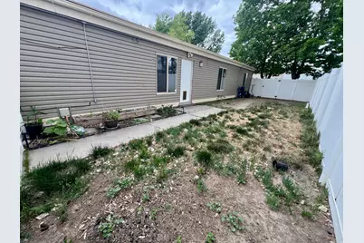 5934 S Cougar Ln W, Kearns, UT 84118 - Photo 33
