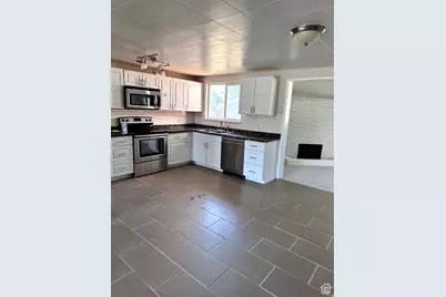 3164 W Mark Ave S, West Valley, UT 84119 - Photo 7