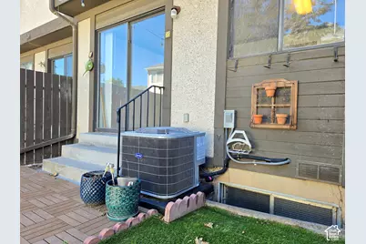 865 E 575 N, Layton, UT 84041 - Photo 15