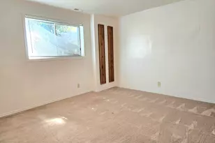 865 E 575 N, Layton, UT 84041 - Photo 23