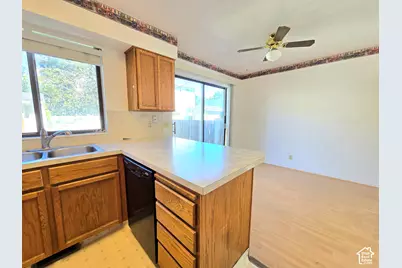 865 E 575 N, Layton, UT 84041 - Photo 11