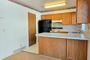 865 E 575 N, Layton, UT 84041 - Photo 7