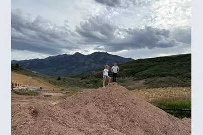 5209 Aberdeen Cir #109, Mountain Green, UT 84050 - Photo 5