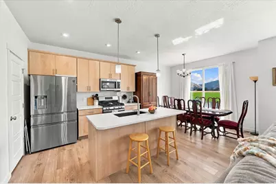 2433 W Wysteria Dr, Mapleton, UT 84664 - Photo 9