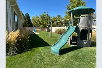 2054 W Loveland Ct S, Farmington, UT 84025 - Photo 11