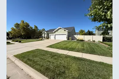2054 W Loveland Ct S, Farmington, UT 84025 - Photo 3
