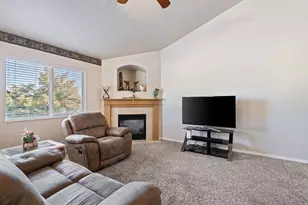 4838 W Cherry Laurel Ln S, West Jordan, UT 84081 - Photo 17