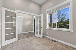 45 N Village Park Dr E, Layton, UT 84041 - Photo 5