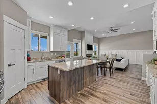 45 N Village Park Dr E, Layton, UT 84041 - Photo 11