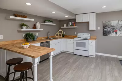 45 N Village Park Dr E, Layton, UT 84041 - Photo 39