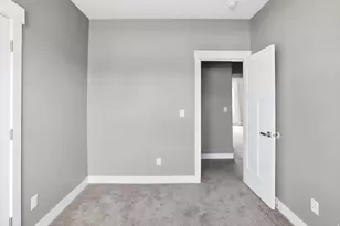 45 N Village Park Dr E, Layton, UT 84041 - Photo 49