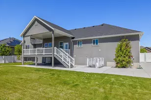 45 N Village Park Dr E, Layton, UT 84041 - Photo 53