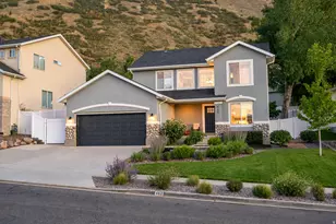 462 E Parowan Way, Draper, UT 84020 - Photo 1