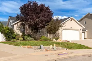 858 N Crimson Ln, Kaysville, UT 84037 - Photo 33