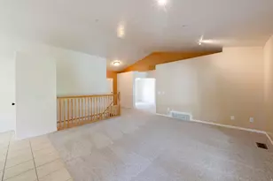 858 N Crimson Ln, Kaysville, UT 84037 - Photo 3