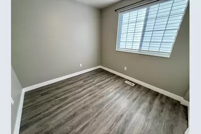 4180 Lily Dr, Roy, UT 84067 - Photo 27