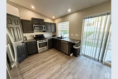 4180 Lily Dr, Roy, UT 84067 - Photo 9