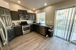 4180 Lily Dr, Roy, UT 84067 - Photo 9