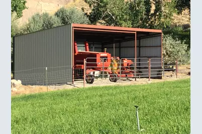 1040 W Mill Rd, Ferron, UT 84523 - Photo 117