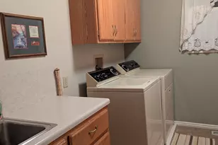 1040 W Mill Rd, Ferron, UT 84523 - Photo 27