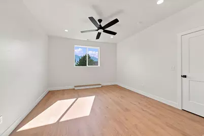 975 E Oak Creek Dr, Lehi, UT 84043 - Photo 17