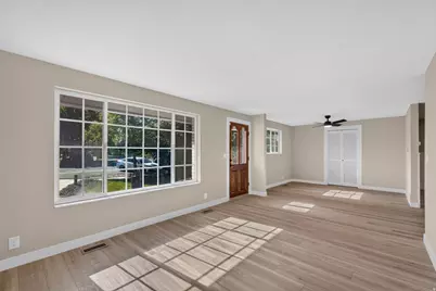 7472 S Silver Cir, West Jordan, UT 84084 - Photo 3