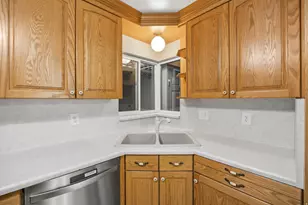 4061 S Morning Star Dr, Holladay, UT 84124 - Photo 13
