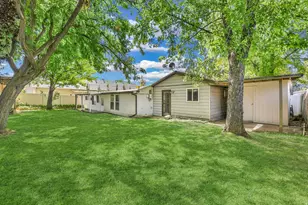 4061 S Morning Star Dr, Holladay, UT 84124 - Photo 33