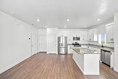 431 W 85 S, Providence, UT 84332 - Photo 5