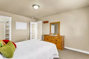 1062 E 1150 St N, Pleasant Grove, UT 84062 - Photo 37