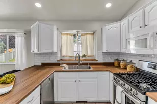 1289 E 3025 N, Layton, UT 84040 - Photo 11