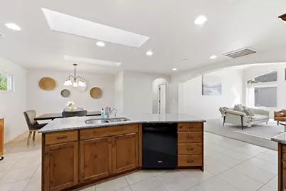 721 E 100 S, Layton, UT 84041 - Photo 11