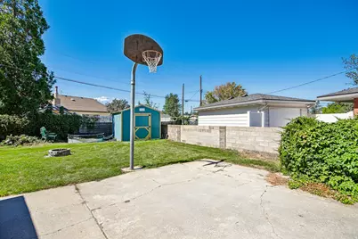 9956 S Aster Ln E, Sandy, UT 84094 - Photo 25