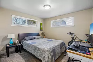 9956 S Aster Ln E, Sandy, UT 84094 - Photo 13