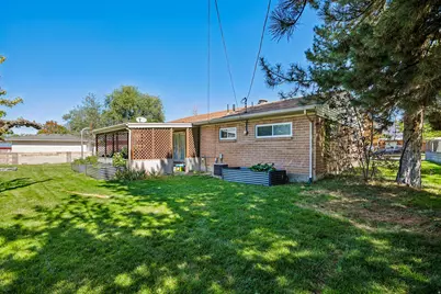 9956 S Aster Ln E, Sandy, UT 84094 - Photo 27