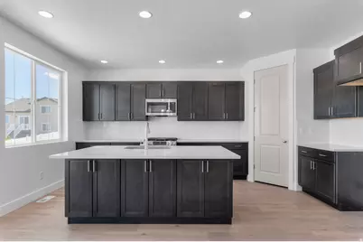 561 S Cheney Ave, Grantsville, UT 84029 - Photo 13
